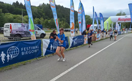 Bieg na 1 km cieszył się wielkim zainteresowaniem na Festiwalu Biegowym w Piwnicznej - 72